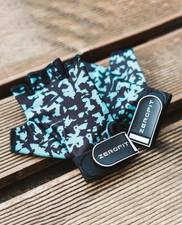 Fragment Mint gloves