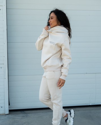 Warm Sweatshirt late