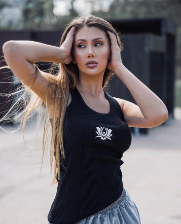 Lotus Рипс топ черно