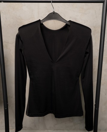 Blouse V Black X Hristina Bozeva